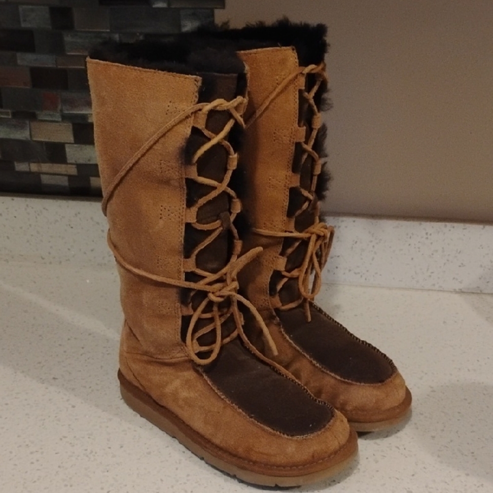 UGG Brown Suede Lace-Up Winter Boots